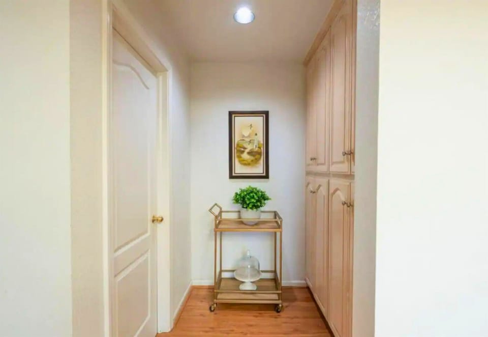 Upstairs Hallway and Linen Closet