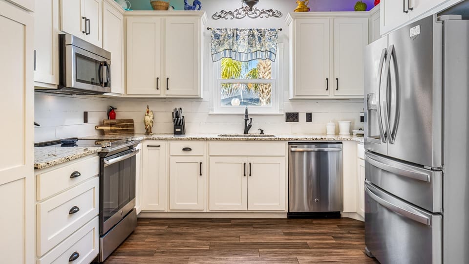 Kitchen - Stainless Steel Appliances