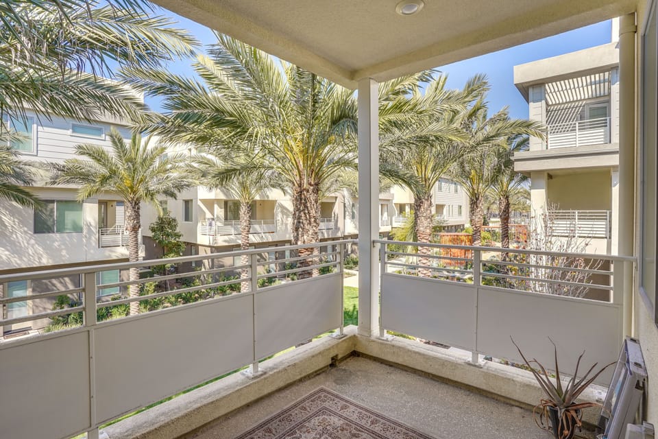 Private Balcony | Walkable Location