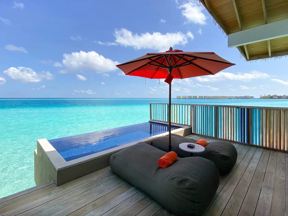 Private Infinity Pool