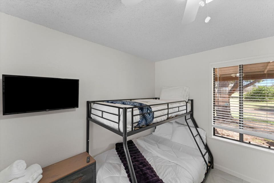 Bedroom 3 2-Full Over Twins 2