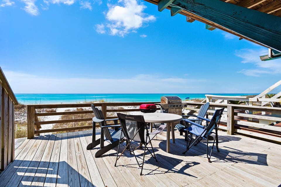 24-Seawinds-3-Patio