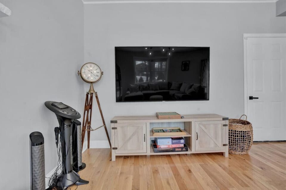 Sing Your Heart Out with Karaoke & Smart TV