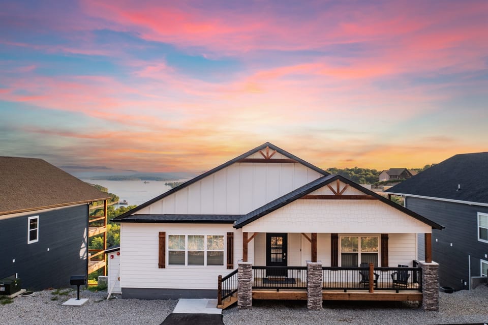 Welcome to Moonstone Lodge...your luxe getaway in the Ozarks.