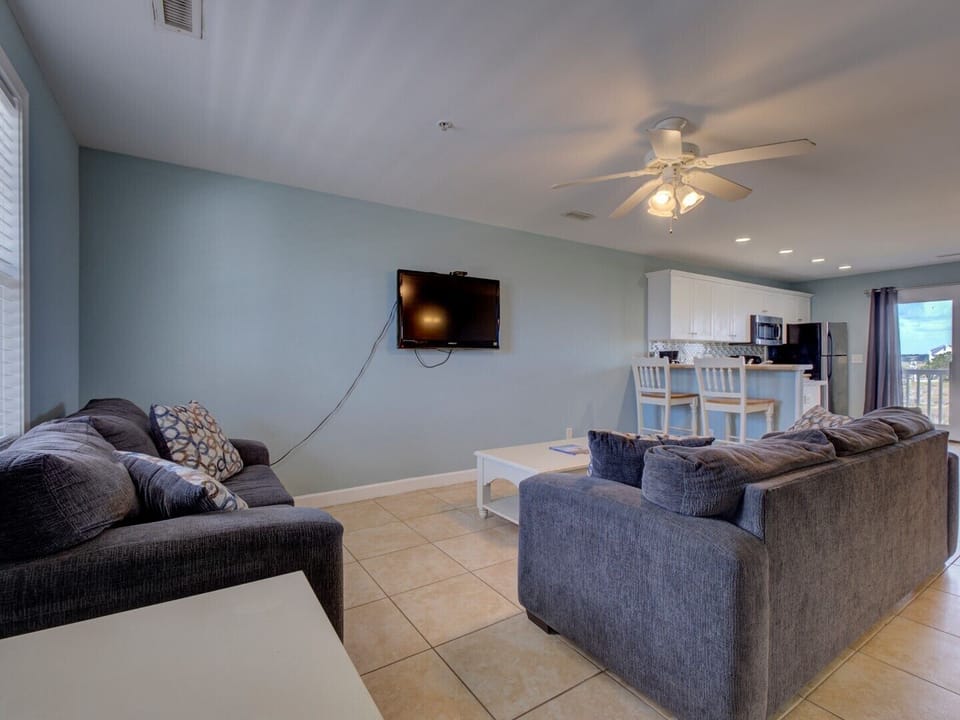 Living Area & Kitchen