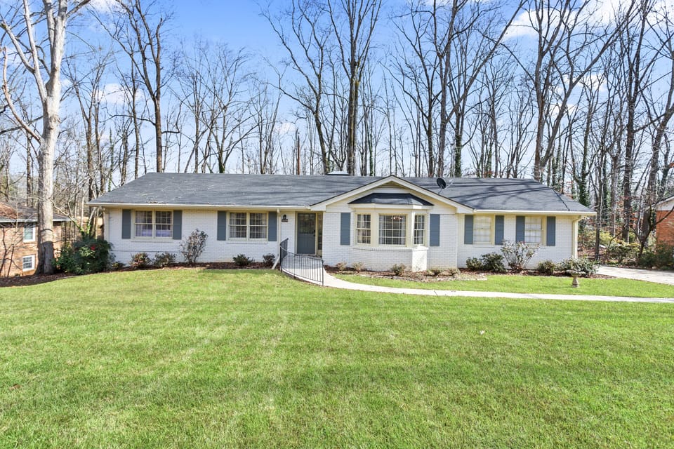 Ranch style home nestled in the heart of Marietta
