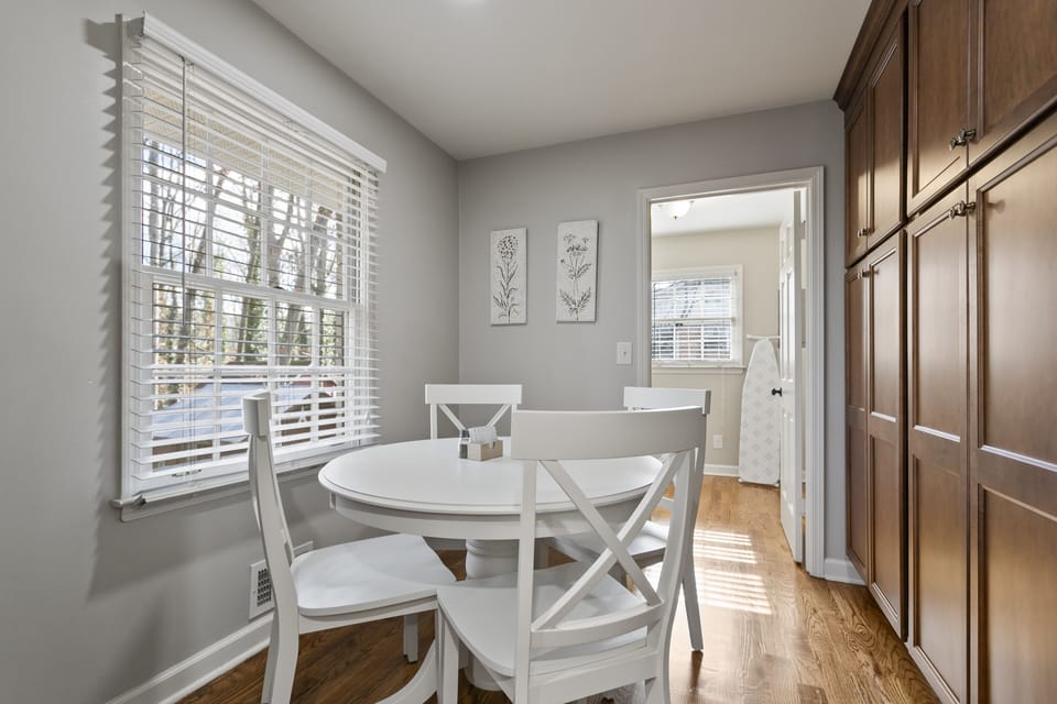 cozy dinette set in kitchen