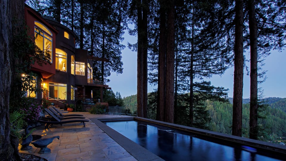 Doors leading to the pool have door chimes for safety per Sonoma County.