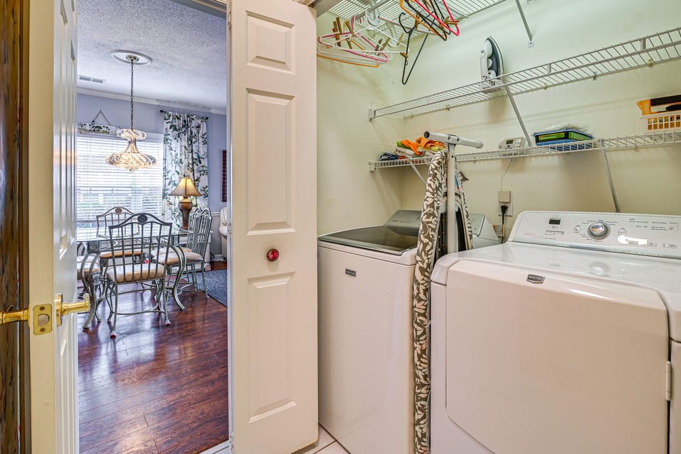 Washer & Dryer | Detergent Provided