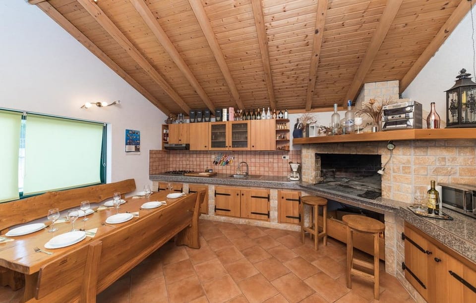 Kitchen 3