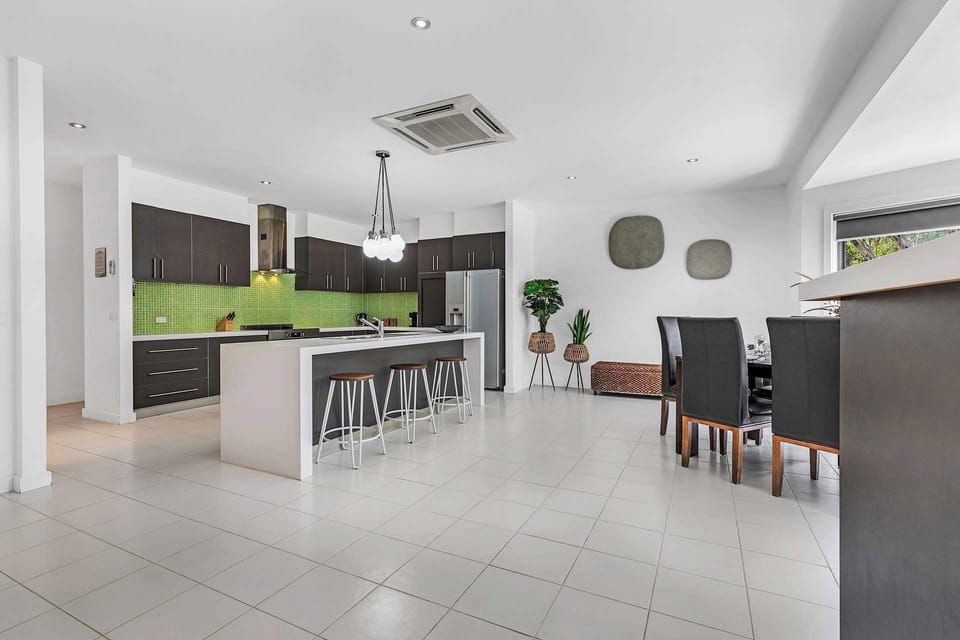Kitchen/dining