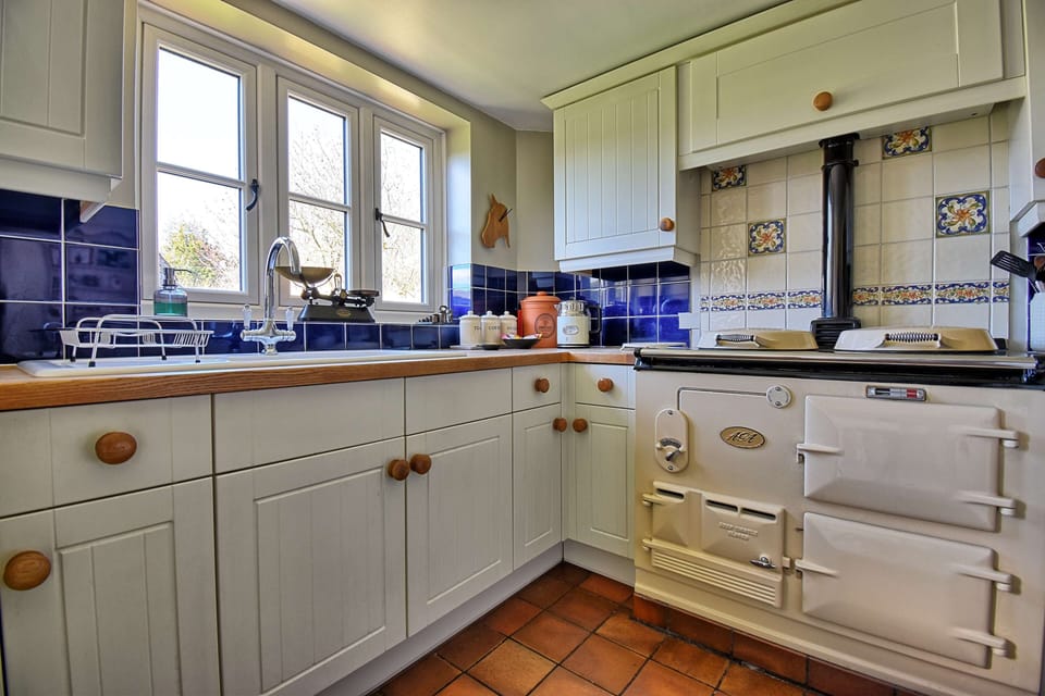 Kitchen 6