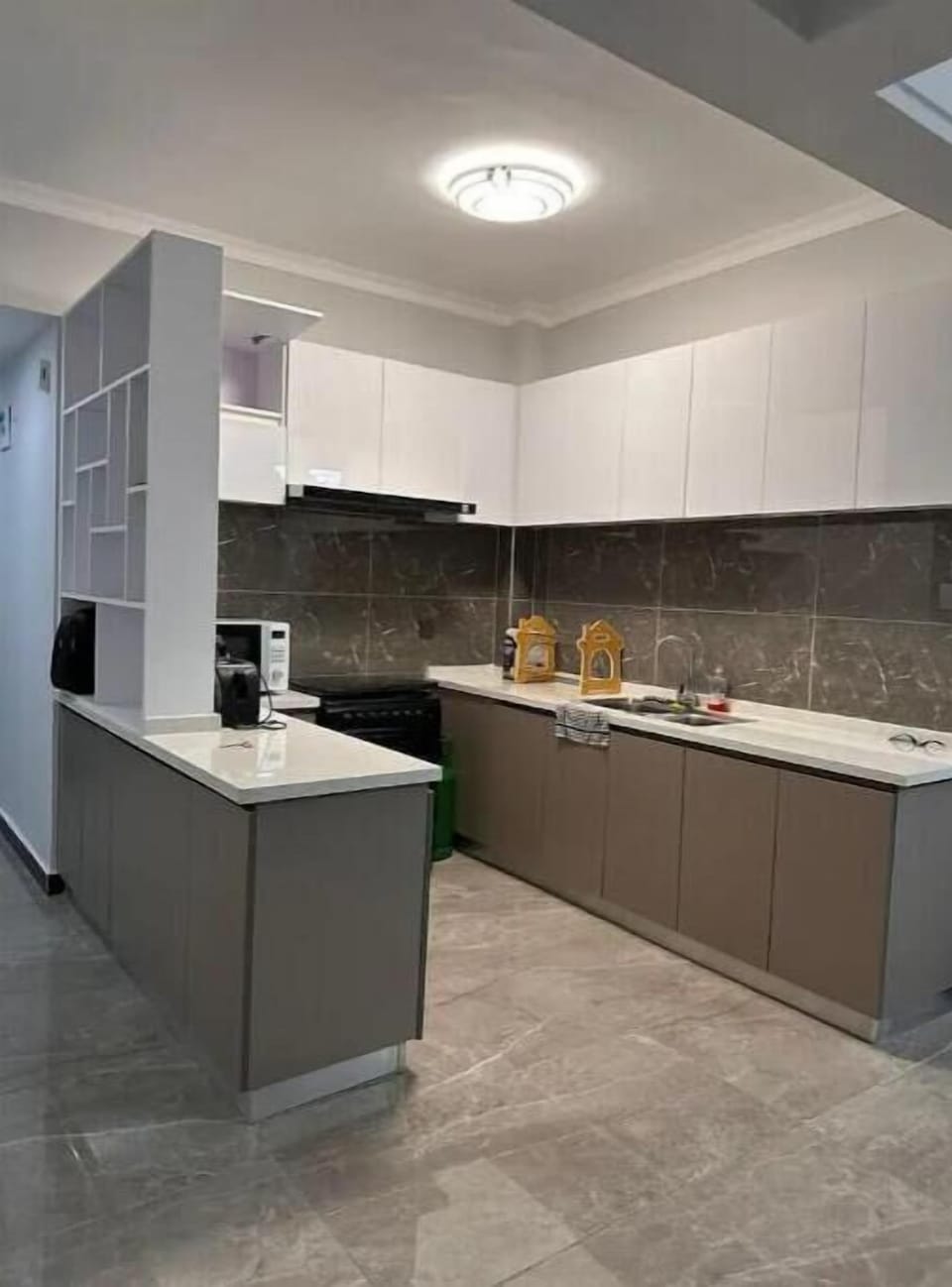 closed kitchen 