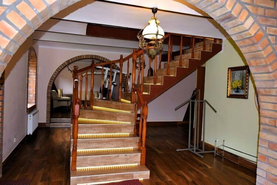 Entrance / Reception