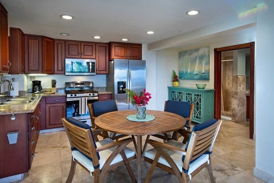 Kitchen and dining second level