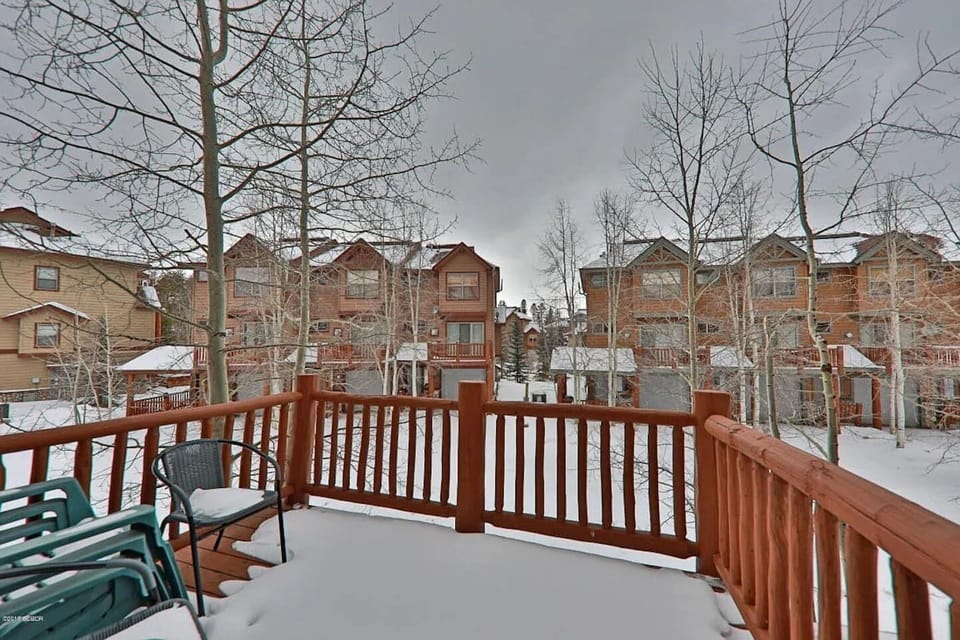 1 of 2 Balconies
