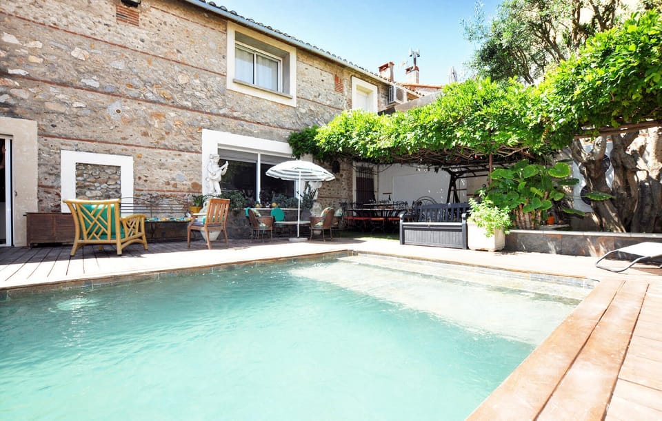 pool