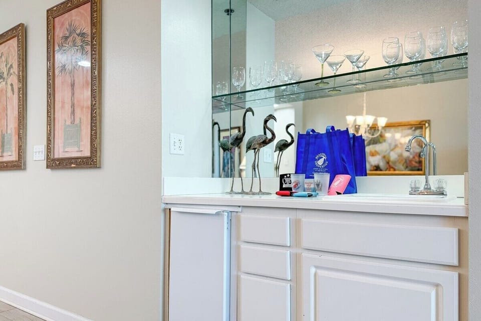 Wet bar and ice maker