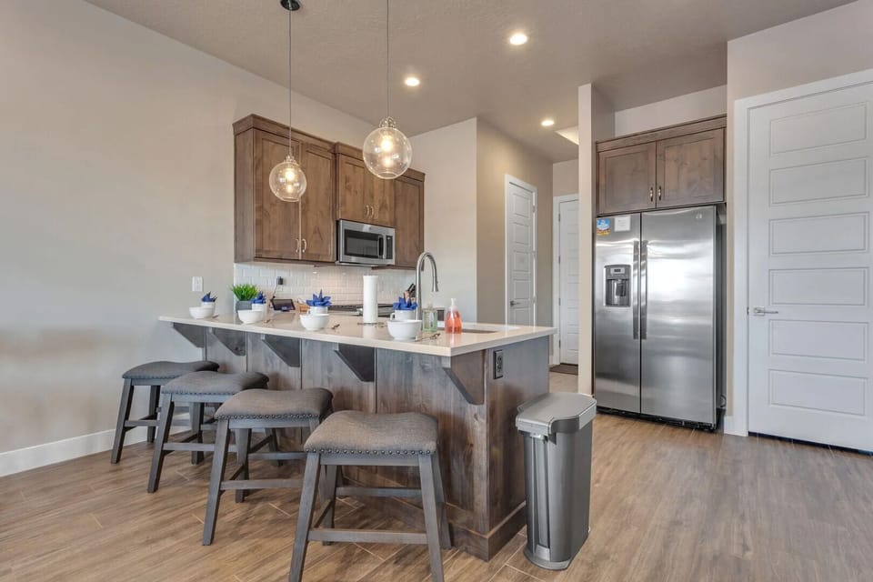 More kitchen seating