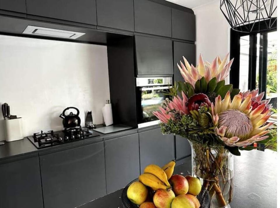 Kitchen Oven and Stove 