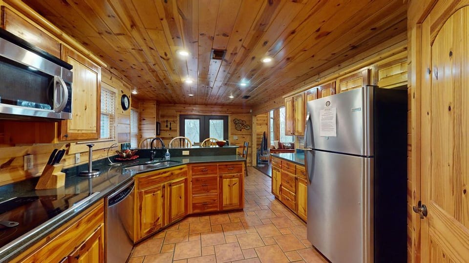 Lookout-Lodge-Kitchen