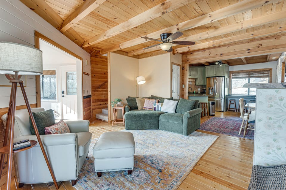 Blue Ridge Vacation Rental | 2BR | 2BA | 2,000 Sq Ft | 1 Step to Enter