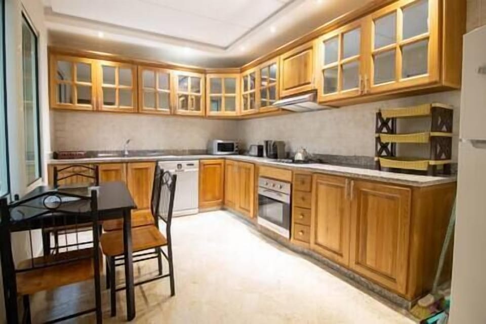 Kitchen (1)