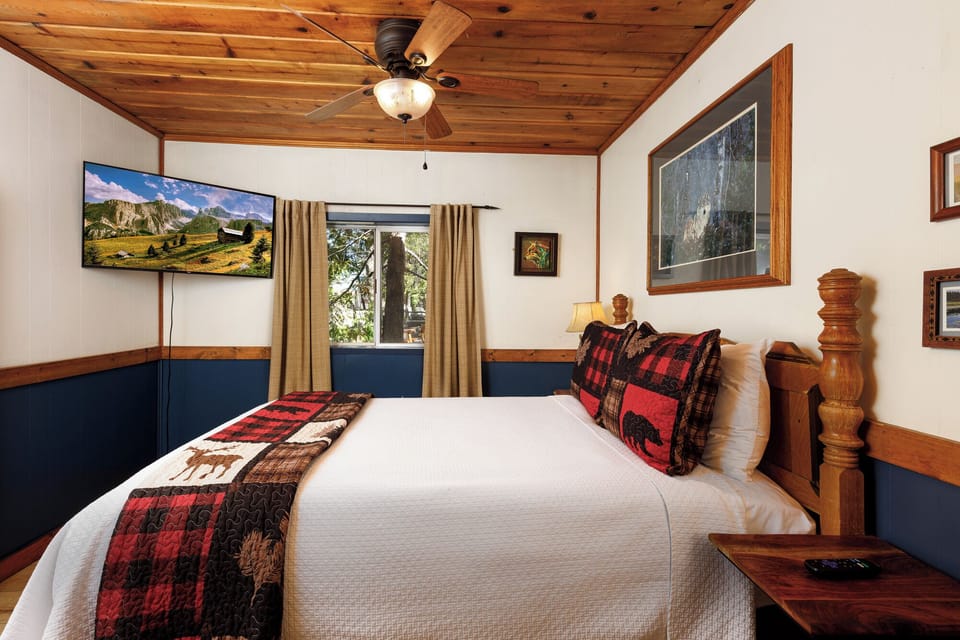 Bedroom with Double bed