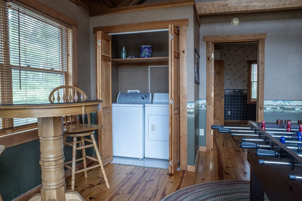 Full size washer and dryer in upstairs loft. 
