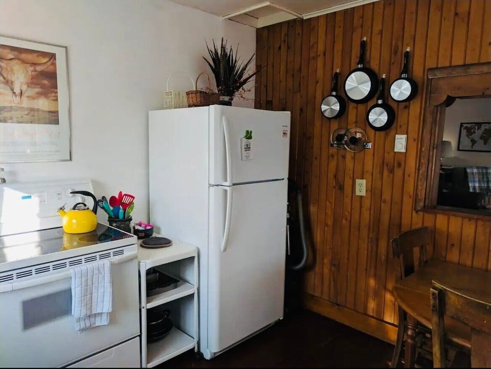 Easily prepare meals in the kitchen