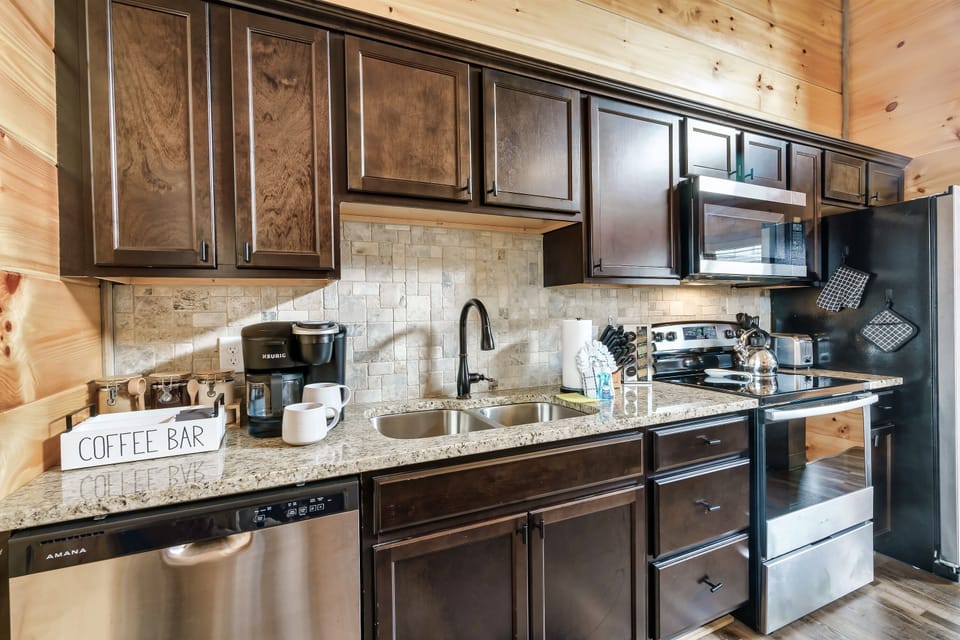 The cooking space offers all the equipment you need to unleash your inner chef
