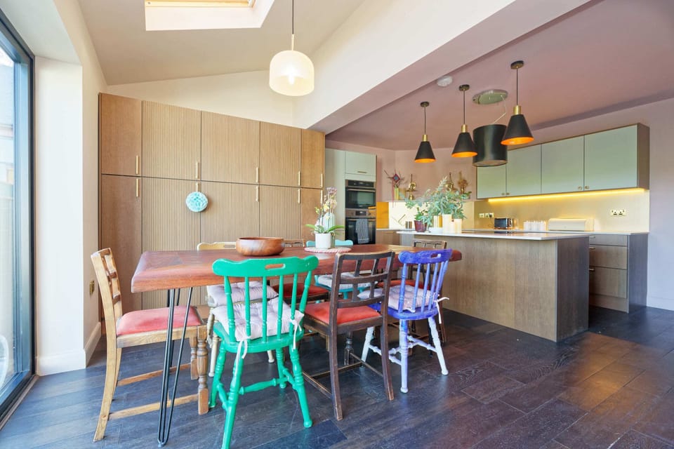 This eclectic table is as fun as it is cozy!