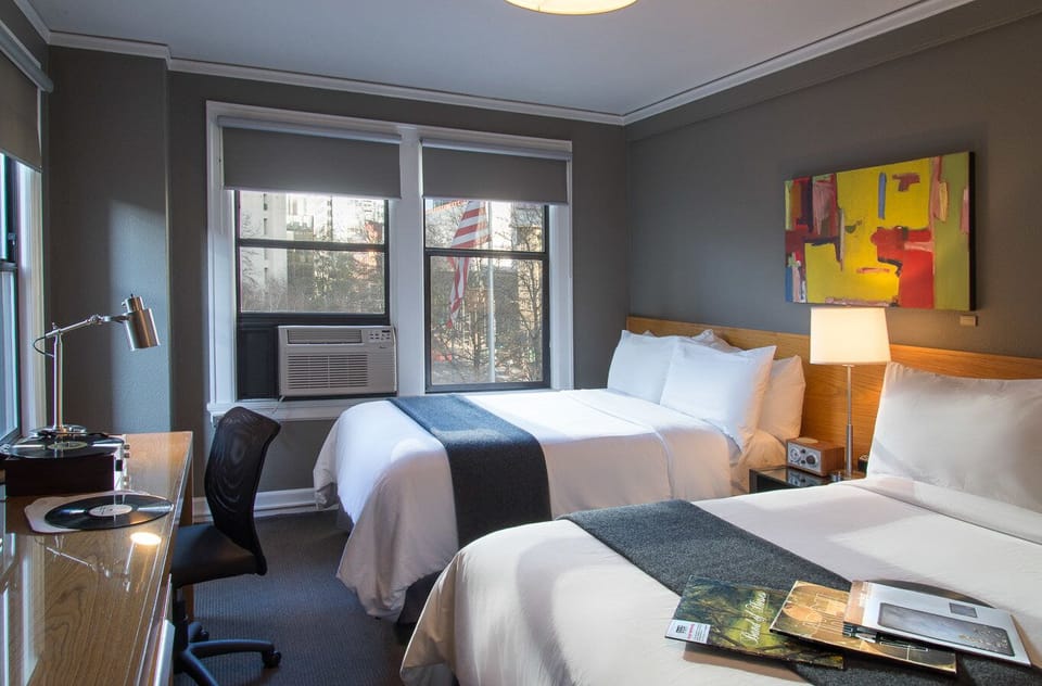 Unit with 2 Double size beds