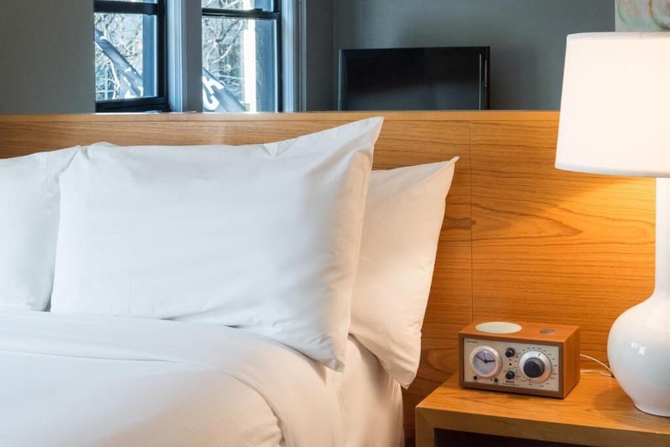 Unit with 1 King size bed