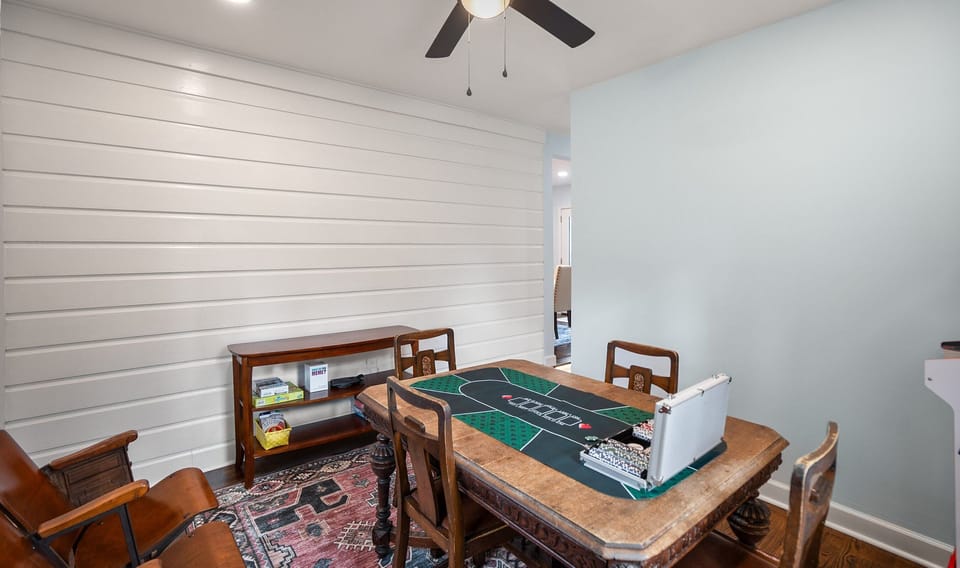 Fully stocked game room, or use as an office. 