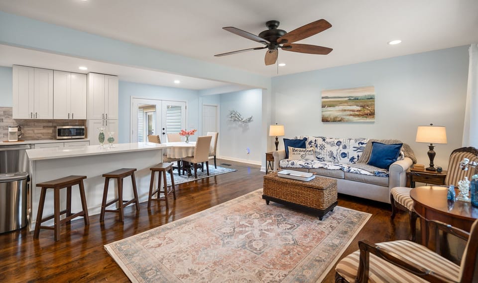 Plenty of seating for family gatherings.