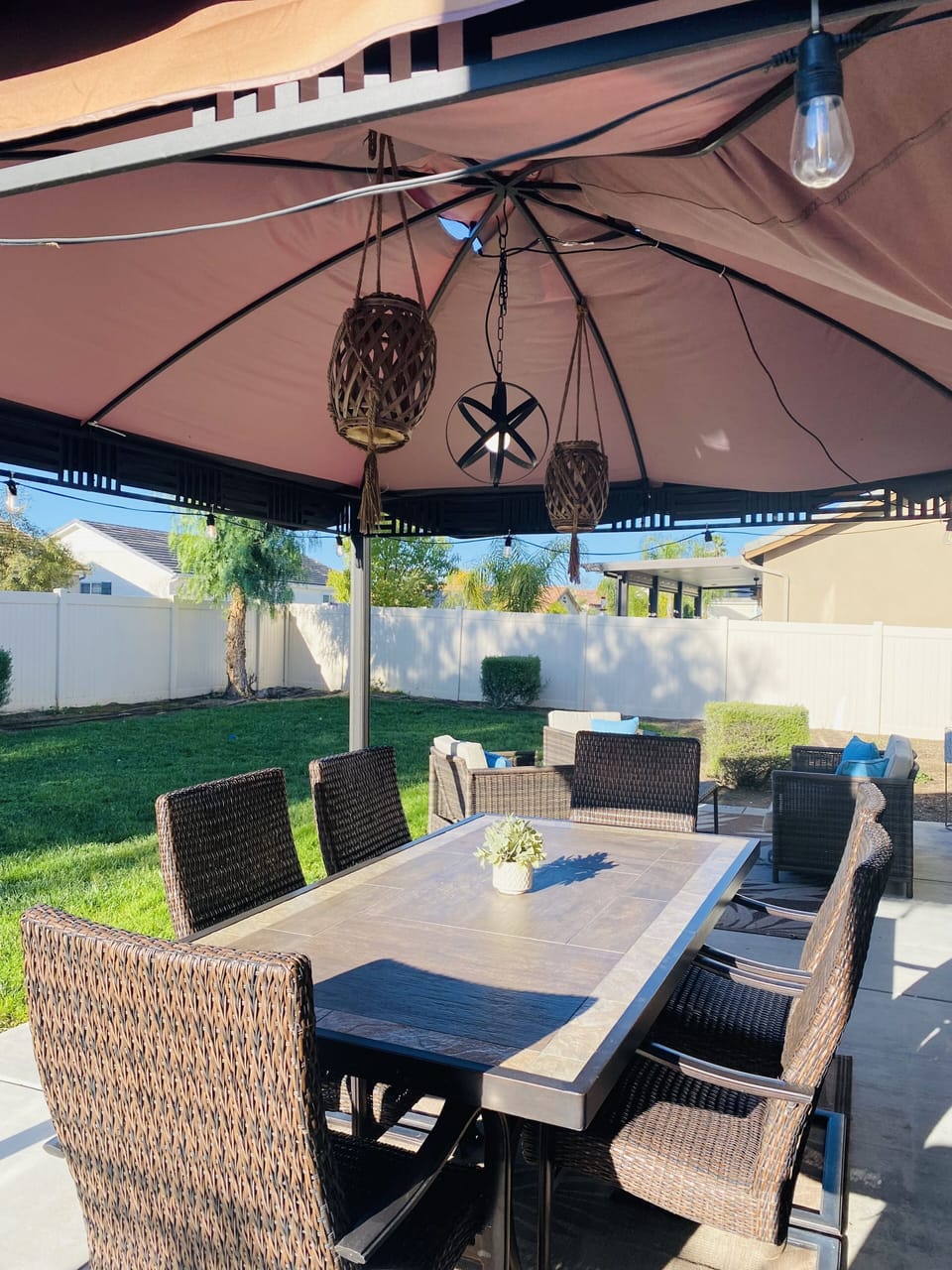 Outdoor dining