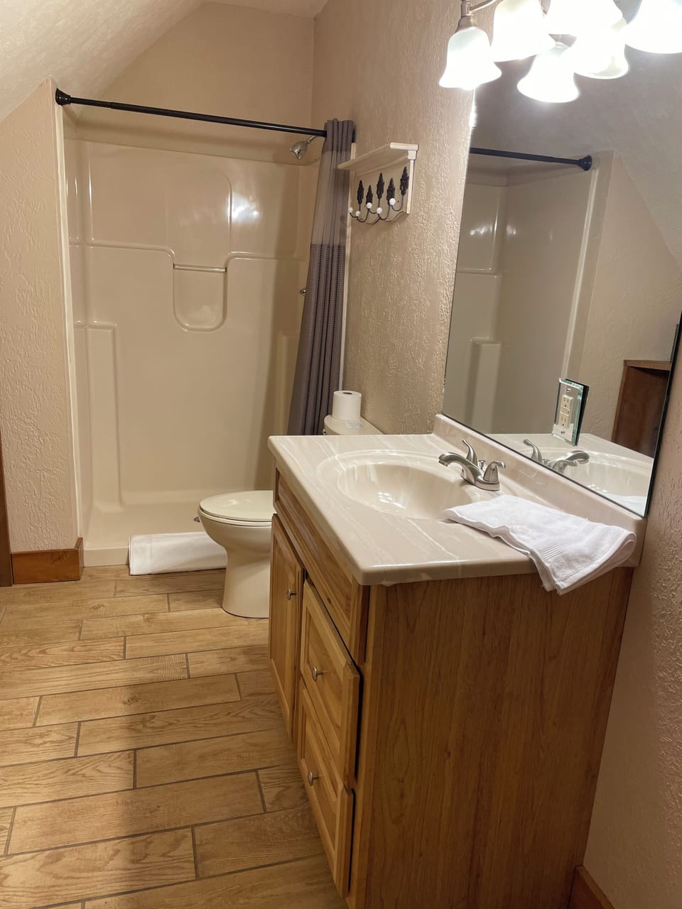 Upstairs Bathroom