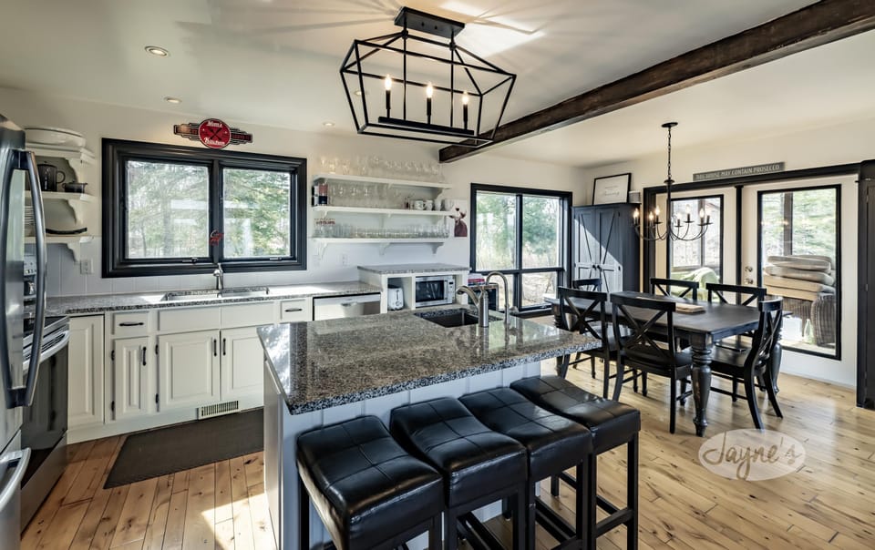 Kitchen &amp; Bar Seating