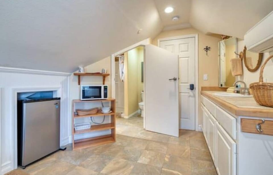 Suite 2