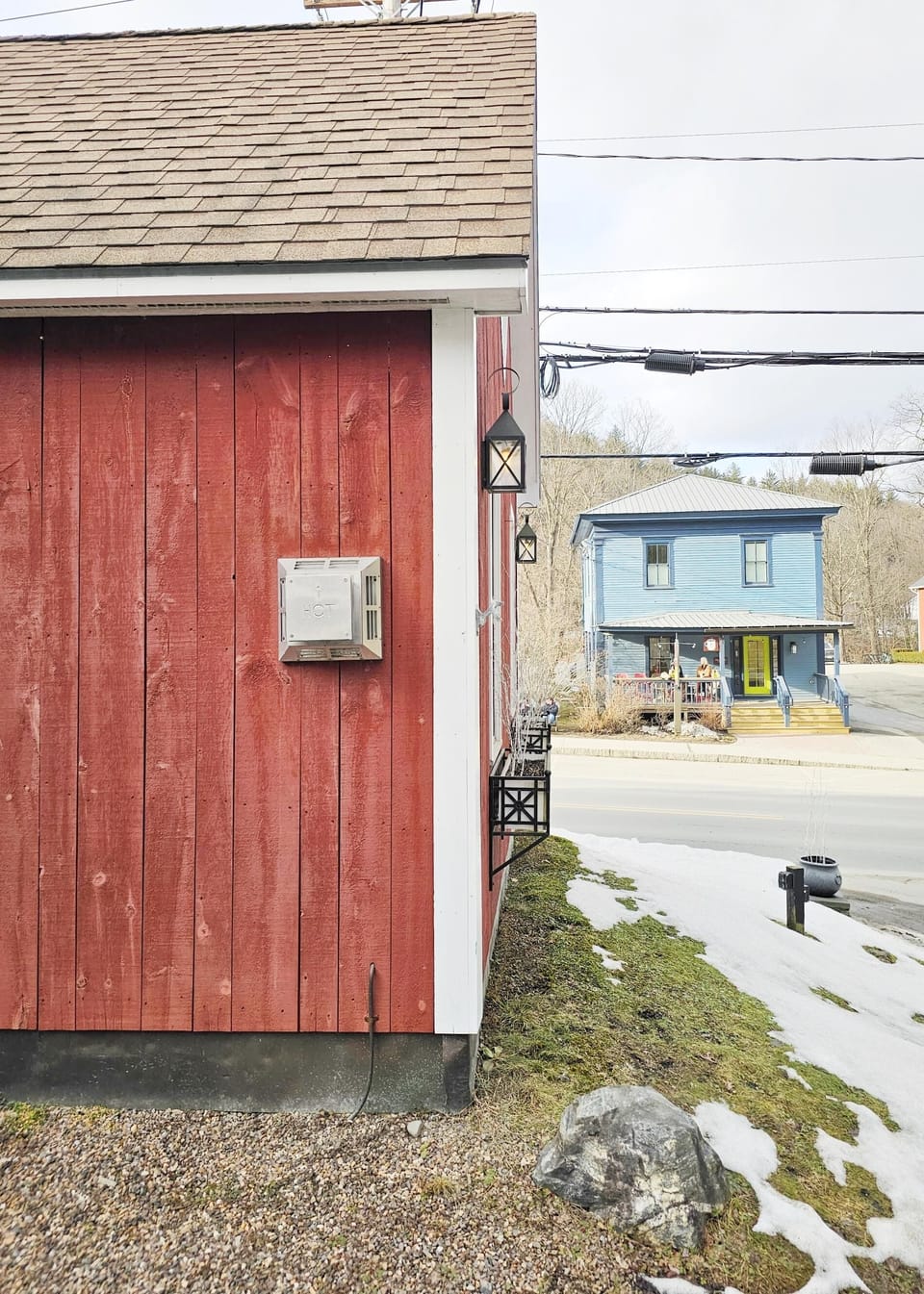 Proximity to main street is amazing!! Walking distance to everything!