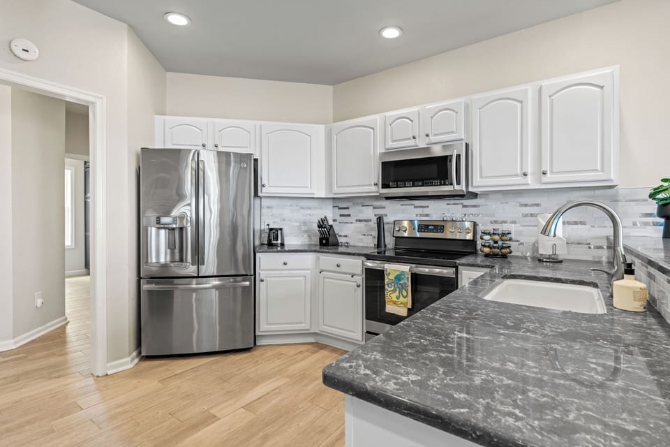 Kitchen - Top Level