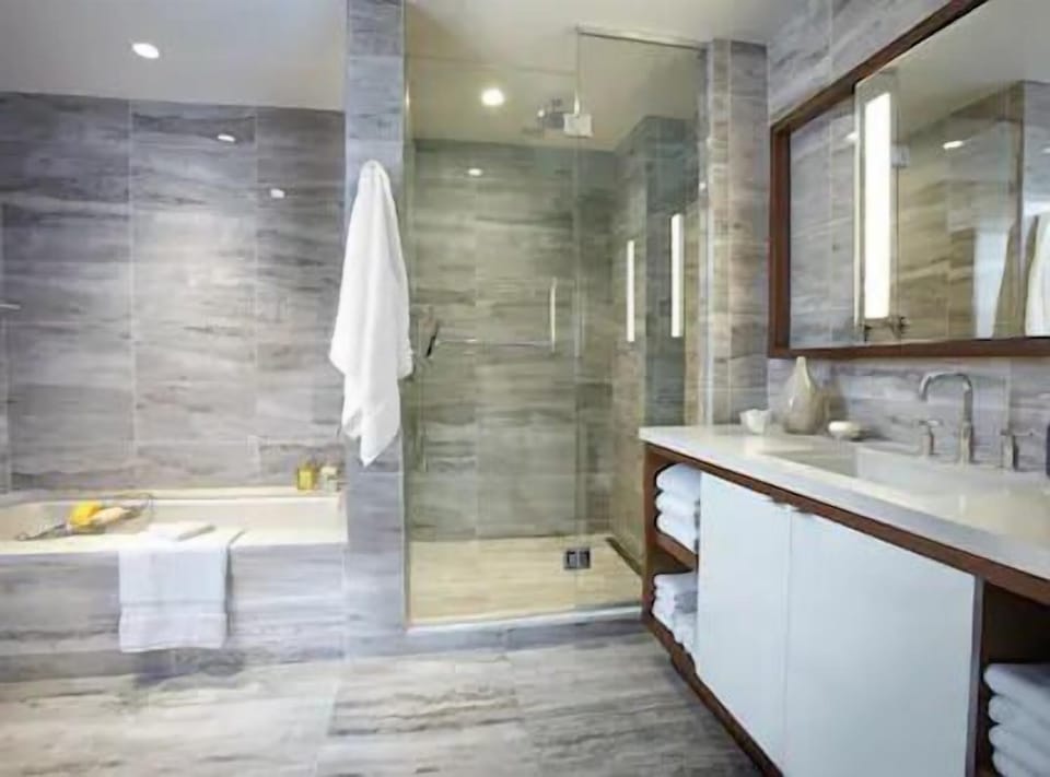 nycrc-hi-res-suite-one-bedroom-bath