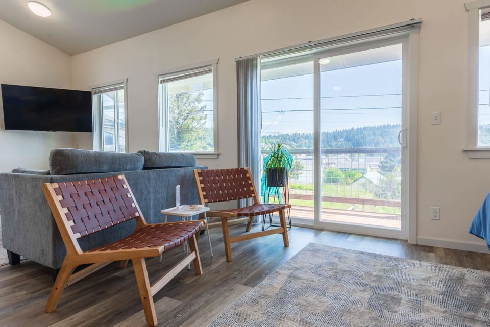 #StayinMyDistrict #BookDirect #OceanView