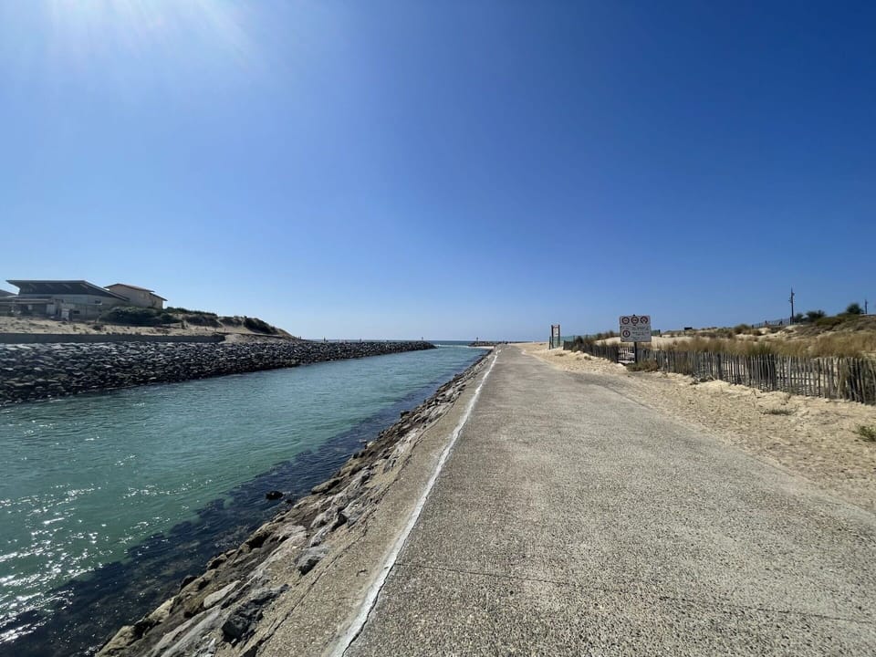 Sky, Water, Road Surface, Asphalt, Coastal And Oceanic Landforms, Horizon, Road, Landscape, Shore, Headland