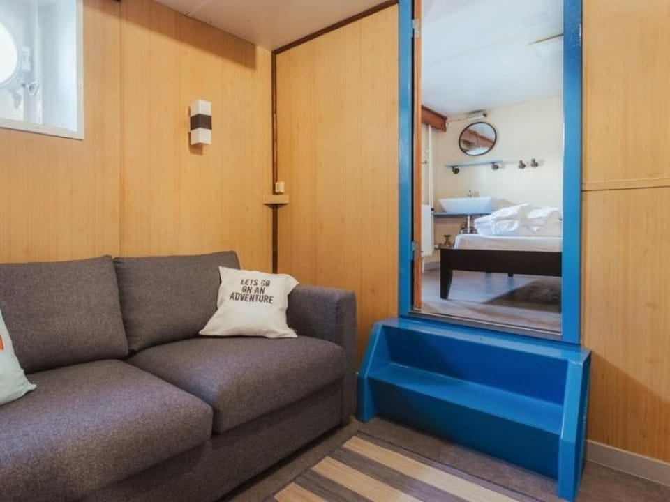 4er Kajüte - Arcona - Hostel on the Water Bed and Breakfast in Wilhelmshaven