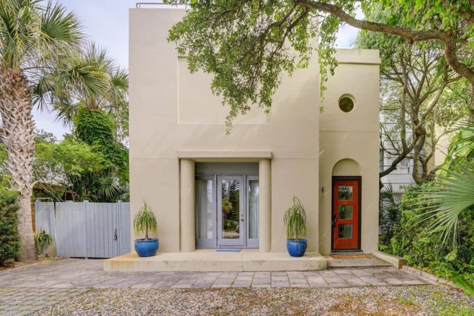 Welcome to Seis Palmas!