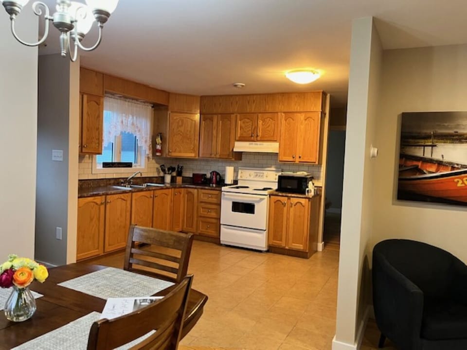 Fully-Equipped Kitchen 