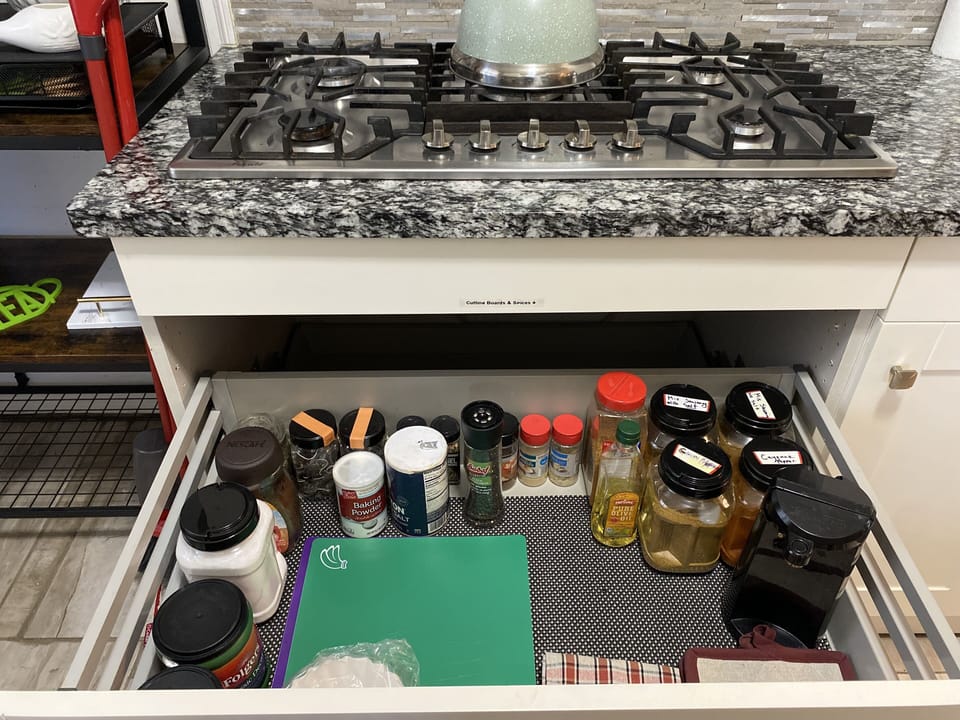 Spice drawer and stove. 