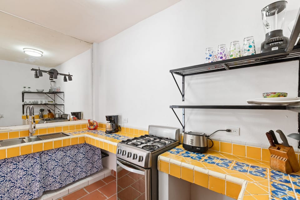 plenty of counter space
